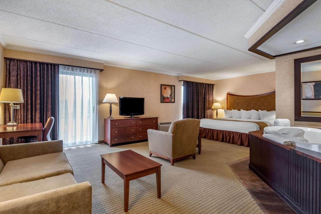 Best Western Plus Oswego Hotel And Conference Center Экстерьер фото