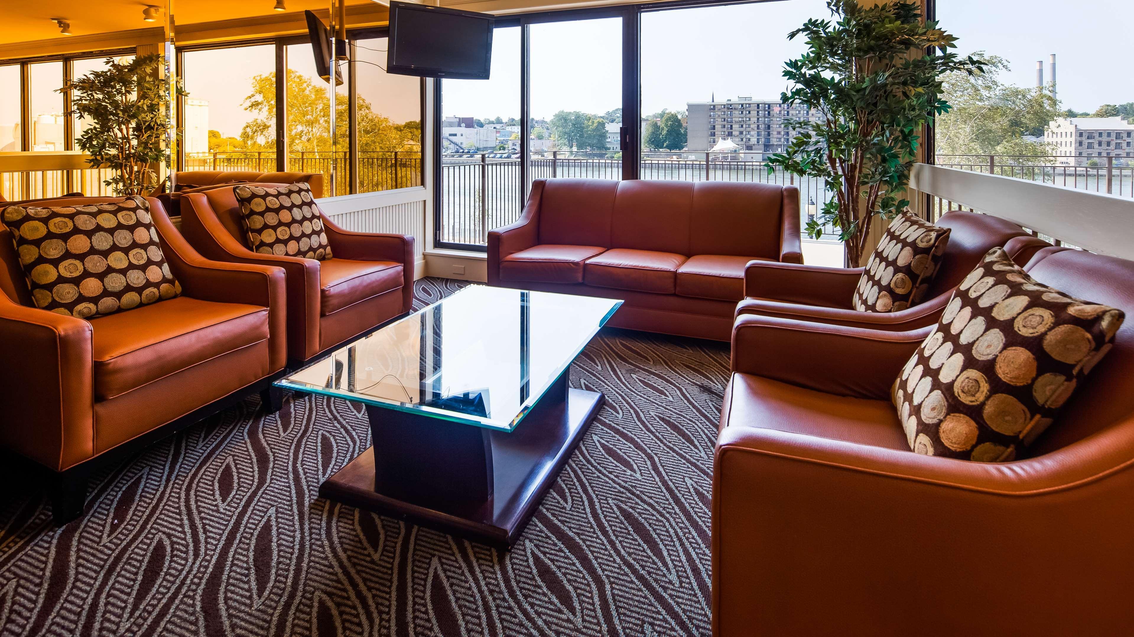 Best Western Plus Oswego Hotel And Conference Center Экстерьер фото
