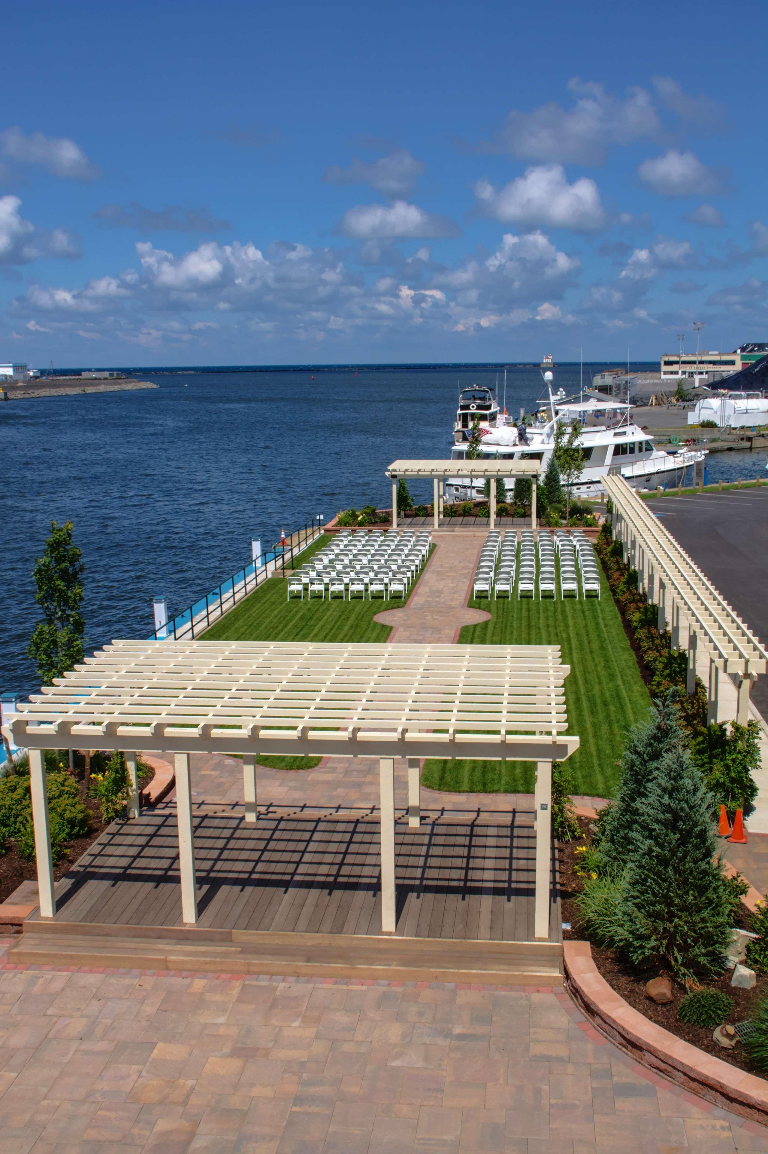 Best Western Plus Oswego Hotel And Conference Center Экстерьер фото